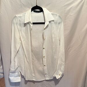 Holland Cooper white button up linen shirt 
Women’s never worn UK size 6